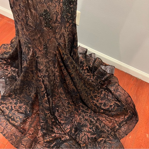 Mac Duggal Black Faux Feather Illusion Neckline & Back Full Length Mermaid Gown - Picture 16 of 17